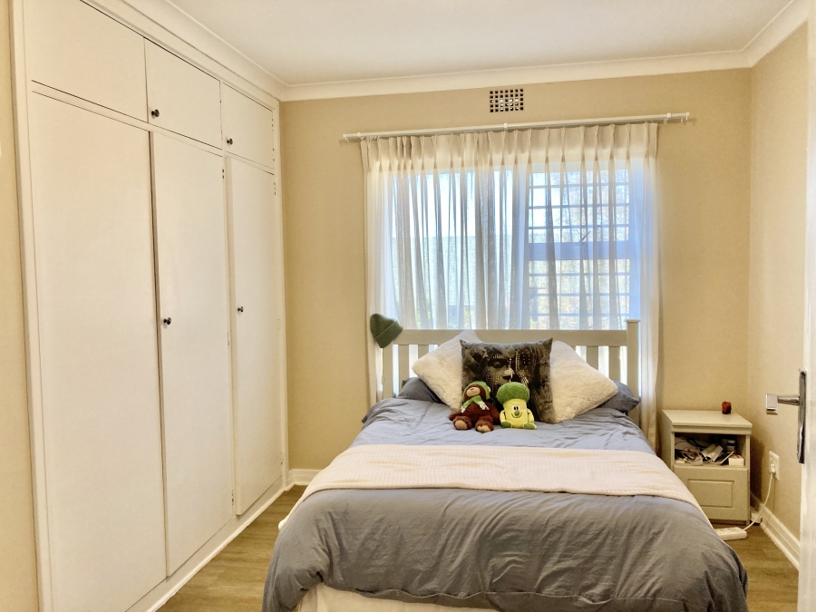 To Let 3 Bedroom Property for Rent in Pinelands Western Cape